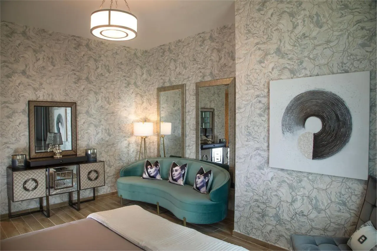 Royal Club By Rvhr, Noora Tower, Al Habtoor City, Business Bay Dubai United Arab Emirates